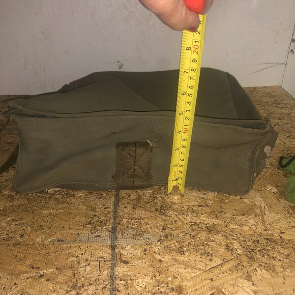 Vintage Green Military Bag / Rucksack - Collector's Item Only (LLT1584) - Picture 10 of 12